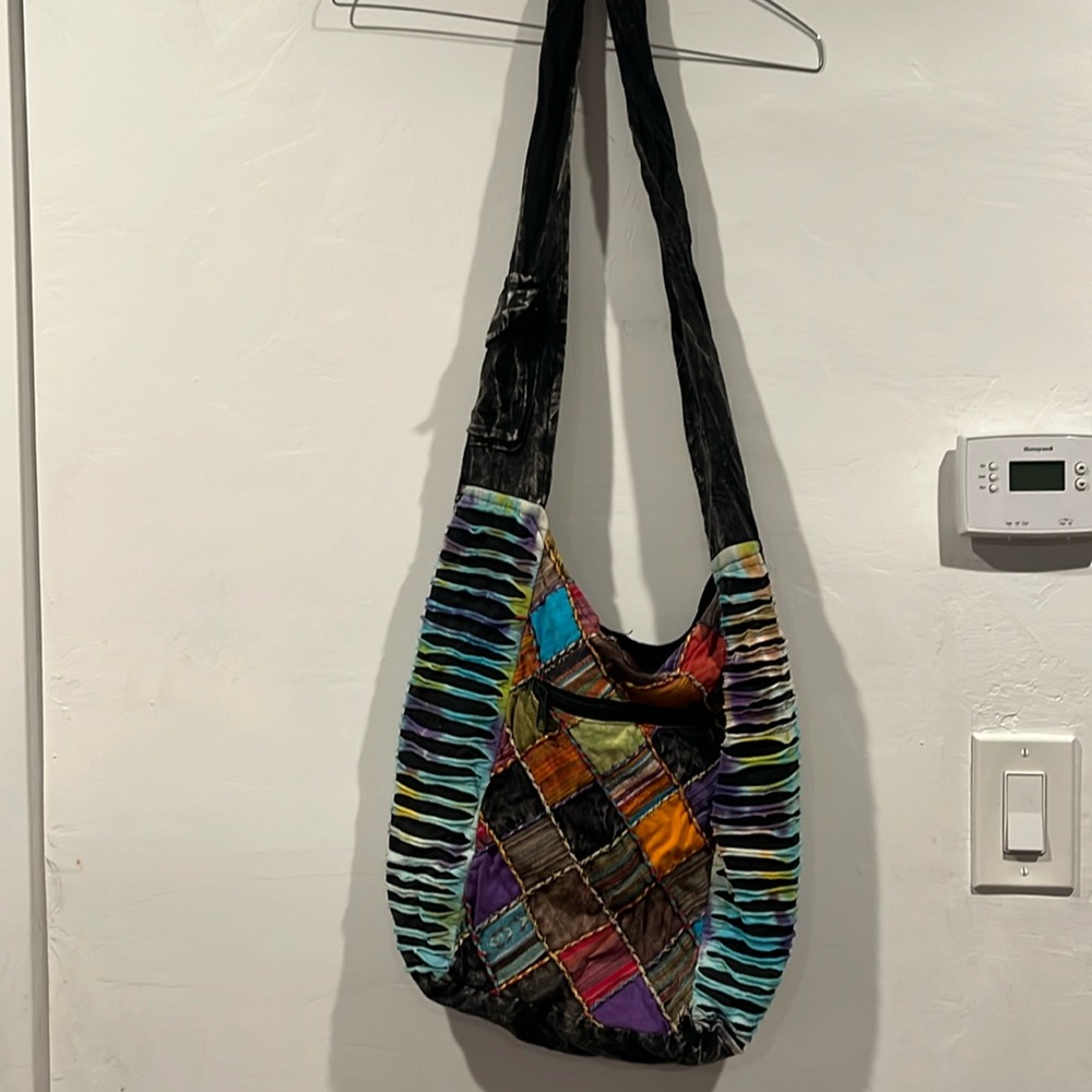No name purse very cute many colors